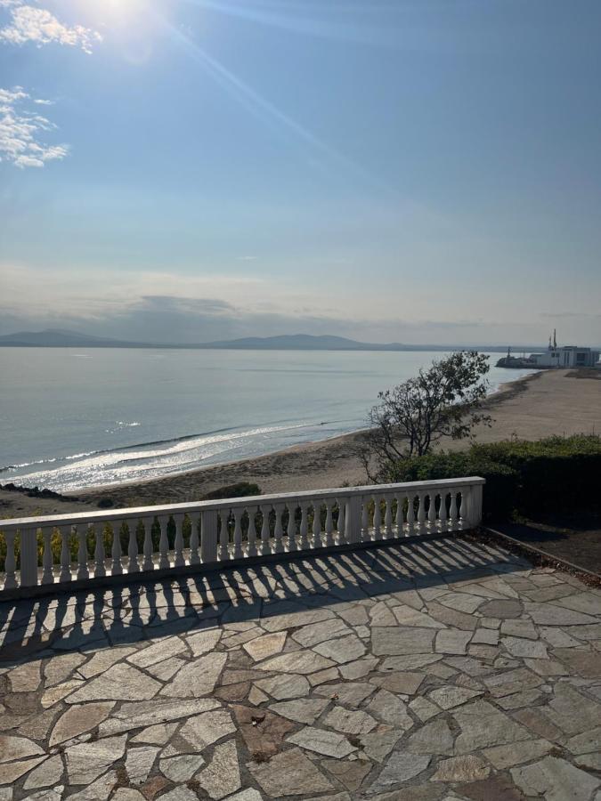 Azzurro Premium Apartment On Bulevard Bogoridi Бургас Екстериор снимка